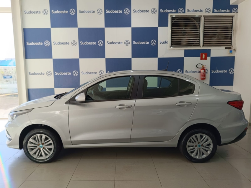 fiat cronos 1.3 firefly flex drive manual 4p 2024