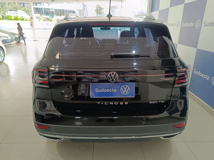 volkswagen t-cross 1.4 250 tsi total flex highline automatico 1.3 5p 2022