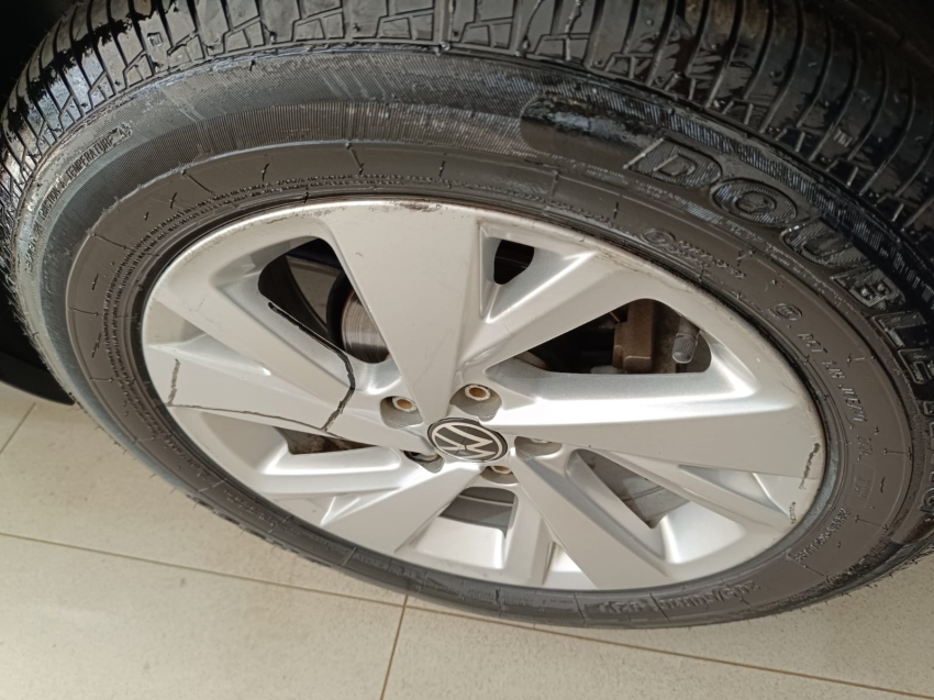 volkswagen nivus 1.0 200 tsi total flex comfortline automatico 5p 2024
