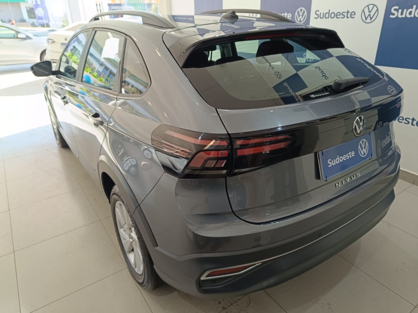 volkswagen nivus 1.0 200 tsi total flex comfortline automatico 5p 2024