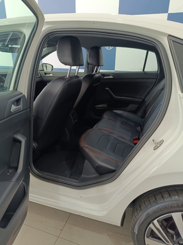 volkswagen virtus 1.0 200 tsi highline automatico flex 4p 2024