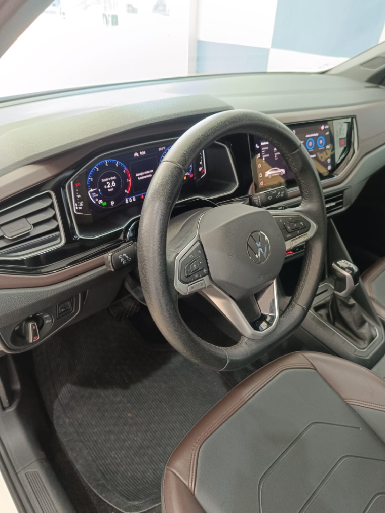 volkswagen virtus 1.0 200 tsi highline automatico flex 4p 2024