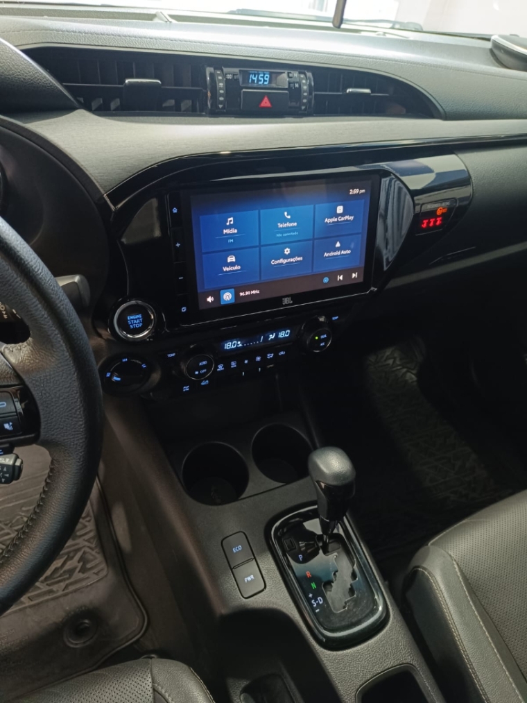 toyota hilux 2.8 d-4d turbo diesel cd conquest 4x4 automatico 4p 2024