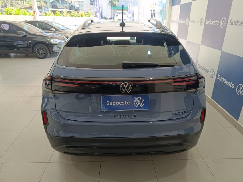 volkswagen nivus 1.0 200 tsi total flex highline automatico 5p 2025