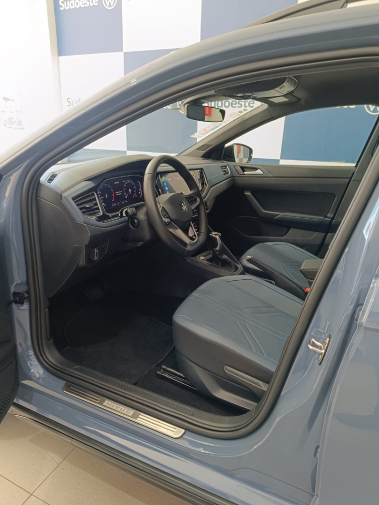 volkswagen nivus 1.0 200 tsi total flex highline automatico 5p 2025