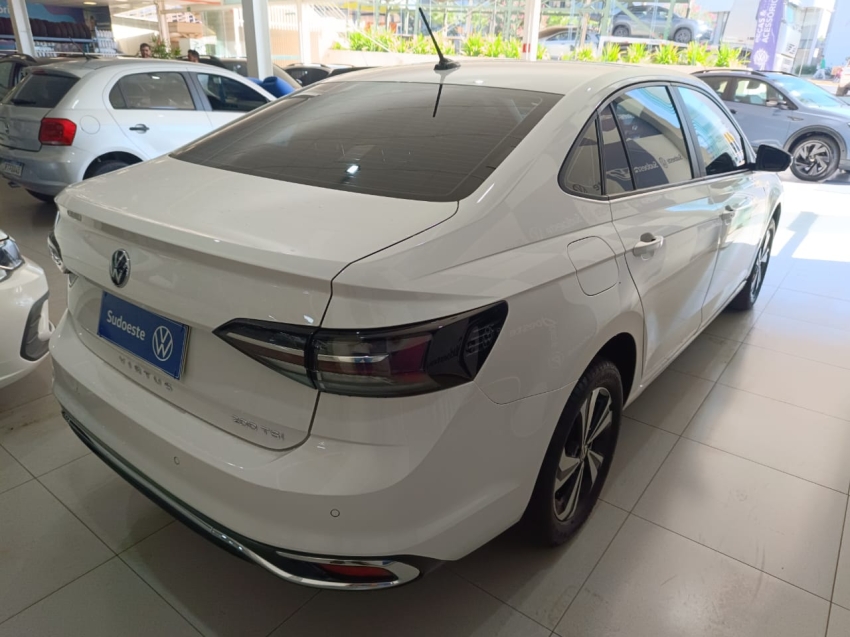 volkswagen virtus 1.0 200 tsi comfortline automatico flex 4p 2024