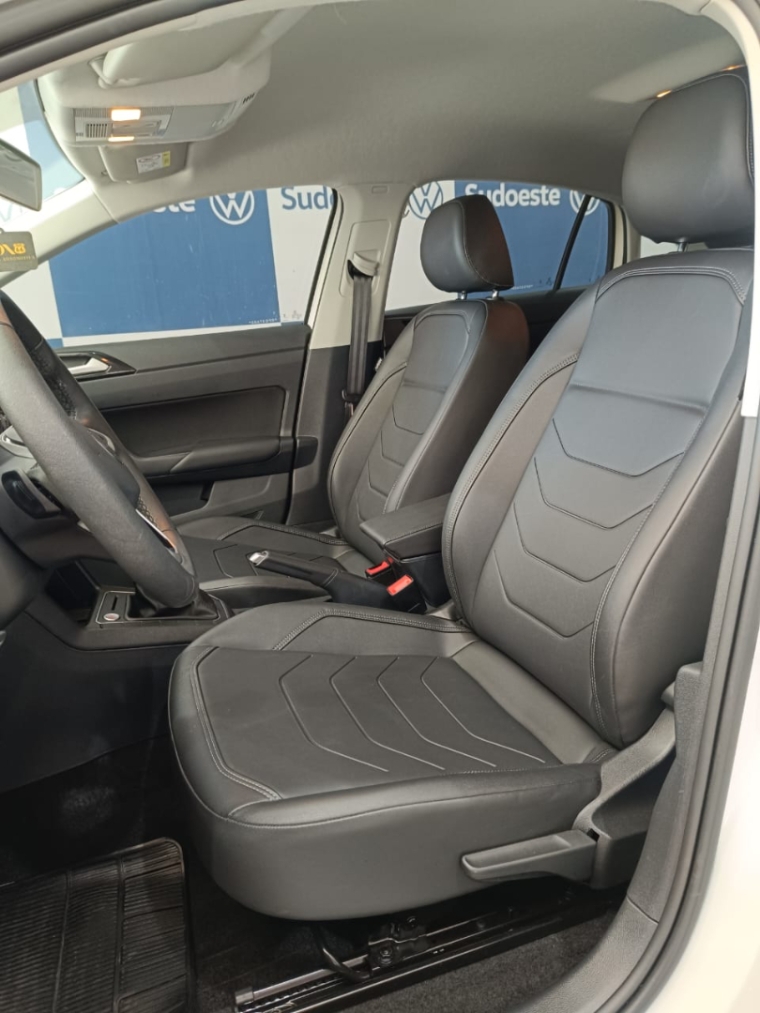 volkswagen virtus 1.0 200 tsi comfortline automatico flex 4p 2024