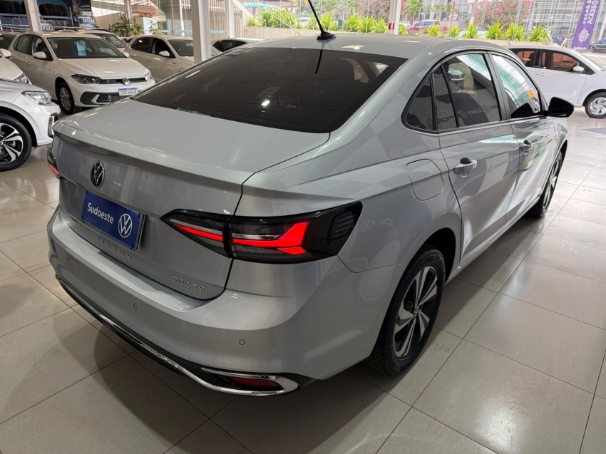 volkswagen virtus 1.0 200 tsi comfortline automatico 9.9 flex 4p 2024