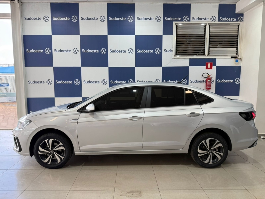 volkswagen virtus 1.0 200 tsi comfortline automatico 9.9 flex 4p 2024