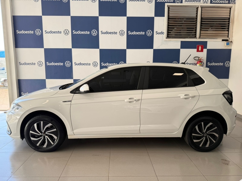 volkswagen polo 1.0 170 tsi highline automatico 9.9 flex 5p 20243 volkswagen polo 1.0 170 tsi highline automatico 9.9 flex 5p 20243