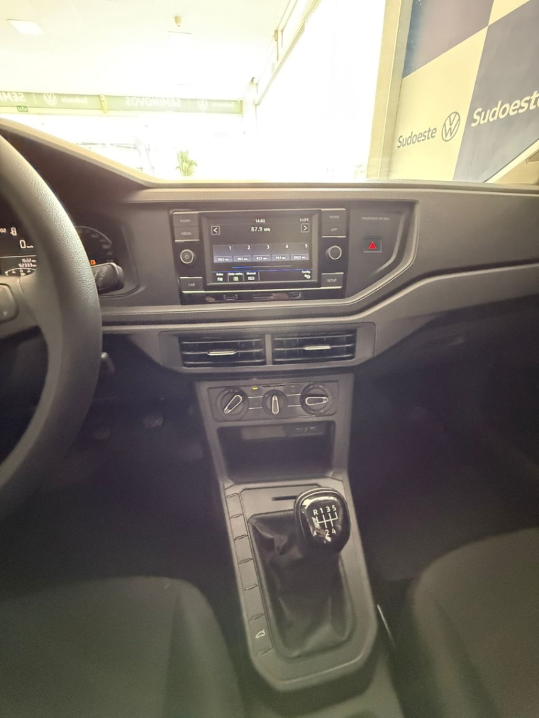 volkswagen polo 1.0 mpi manual 9.9 flex 5p 202412 volkswagen polo 1.0 mpi manual 9.9 flex 5p 202412