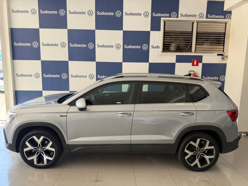 volkswagen taos 1.4 250 tsi total flex highline automatico 1.3 5p 20243 volkswagen taos 1.4 250 tsi total flex highline automatico 1.3 5p 20243