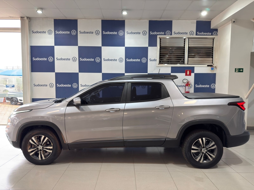 fiat toro 2.0 16v turbo diesel freedom 4wd at9 1.9 4p automatico 20223 fiat toro 2.0 16v turbo diesel freedom 4wd at9 1.9 4p automatico 20223