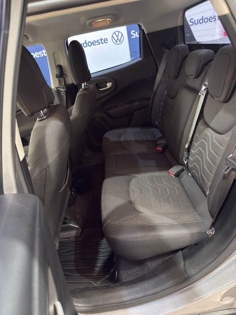 fiat toro 2.0 16v turbo diesel freedom 4wd at9 1.9 4p automatico 202211 fiat toro 2.0 16v turbo diesel freedom 4wd at9 1.9 4p automatico 202211