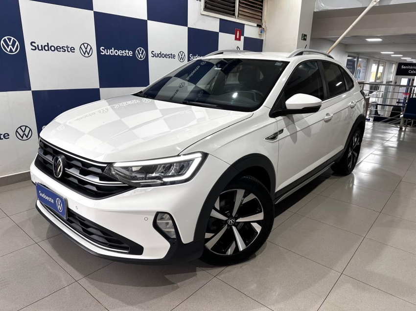 volkswagen nivus 1.0 200 tsi total flex highline automatico 9.9 5p 2022
