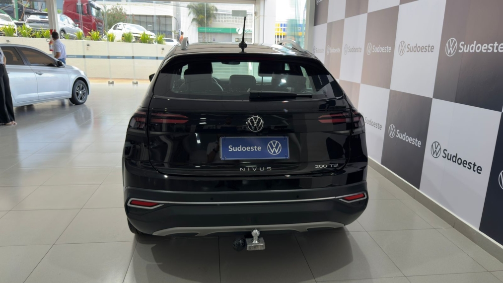 volkswagen nivus 1.0 200 tsi total flex highline automatico 5p 20215