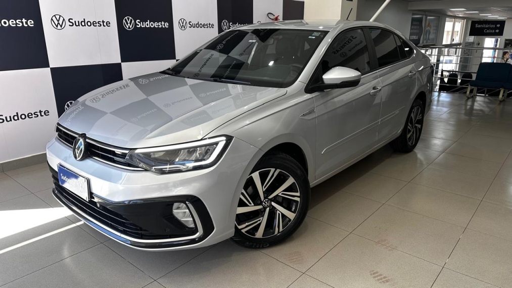 volkswagen virtus 1.0 200 tsi highline automatico 9.9 flex 4p 2024
