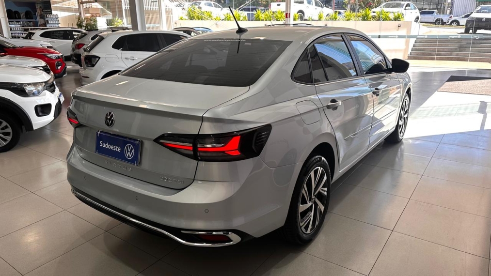 volkswagen virtus 1.0 200 tsi highline automatico 9.9 flex 4p 20246