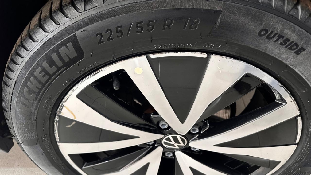 volkswagen taos 1.4 250 tsi total flex highline automatico 1.3 5p 20239