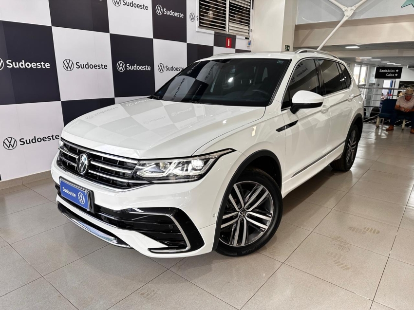 volkswagen tiguan 2.0 300 tsi gasolina allspace r-line automatico 1.9 5p 2024