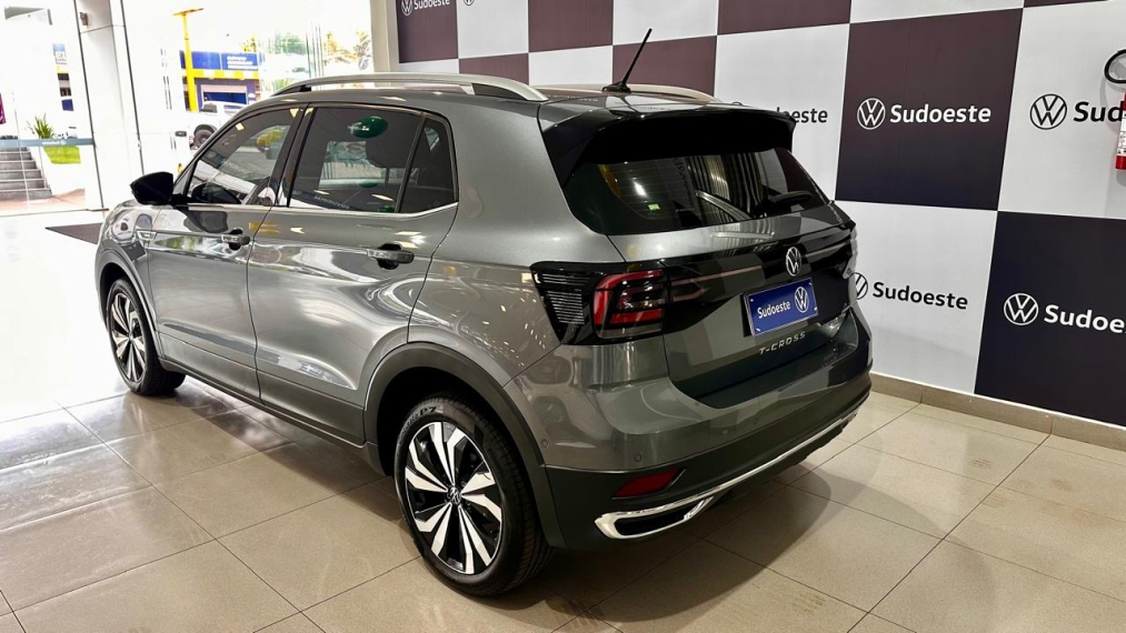 volkswagen t-cross 1.4 250 tsi total flex highline automatico 1.3 5p 20236