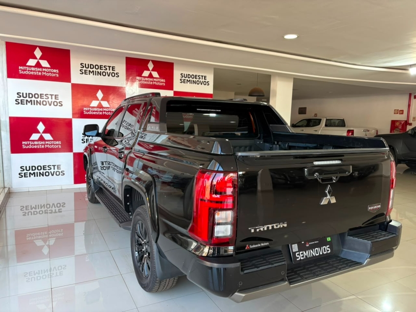 mitsubishi triton 2.4 biturbo diesel cd katana 4x4 automatico 4p 20264