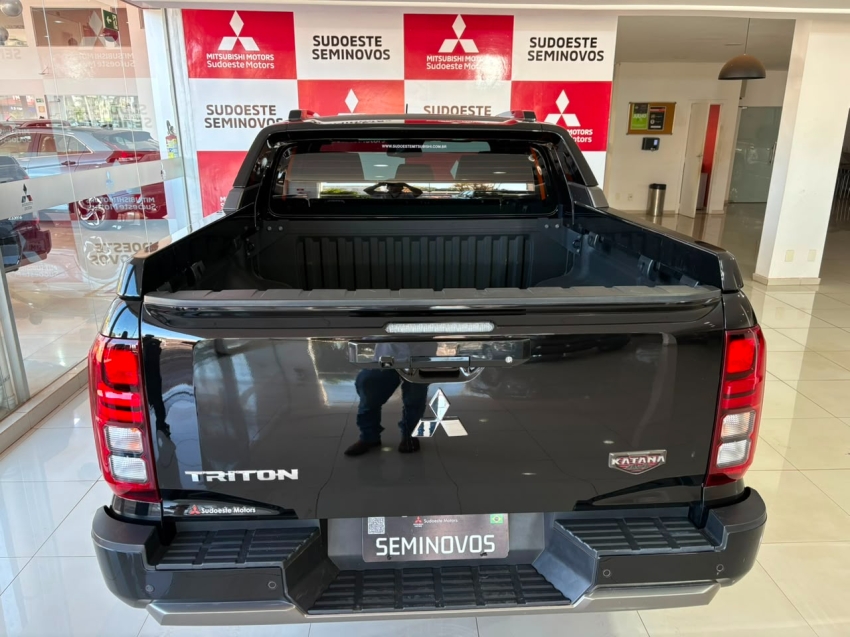 mitsubishi triton 2.4 biturbo diesel cd katana 4x4 automatico 4p 20265