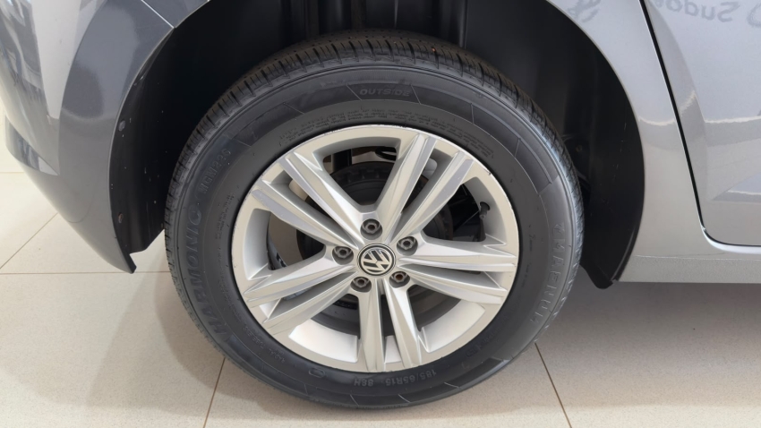 volkswagen polo 1.0 mpi total flex manual 9.9 4p 202113