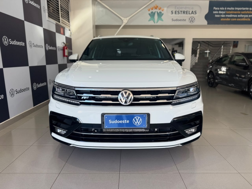 volkswagen tiguan 2.0 350 tsi gasolina allspace r-line 4motion dsg 1.9 4p automatico 20211