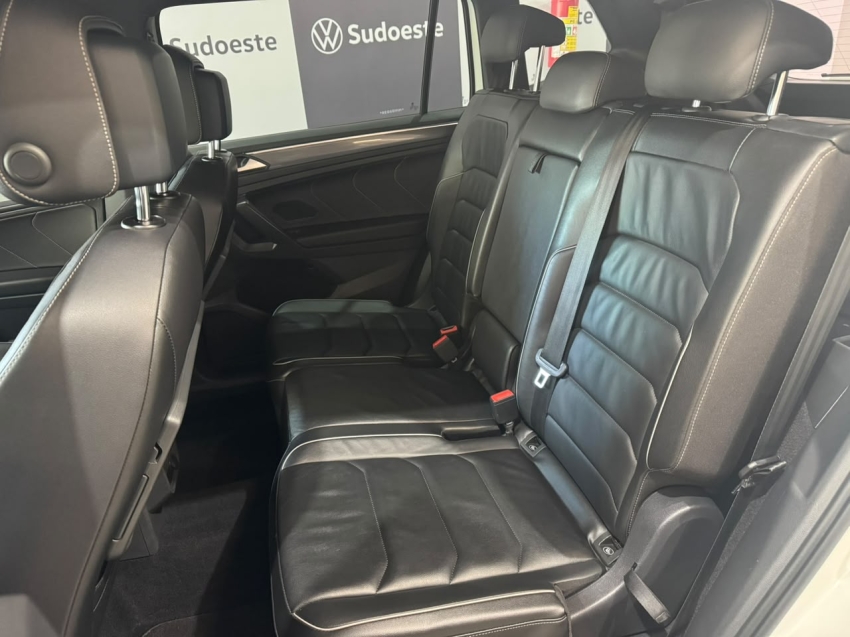 volkswagen tiguan 2.0 350 tsi gasolina allspace r-line 4motion dsg 1.9 4p automatico 202112