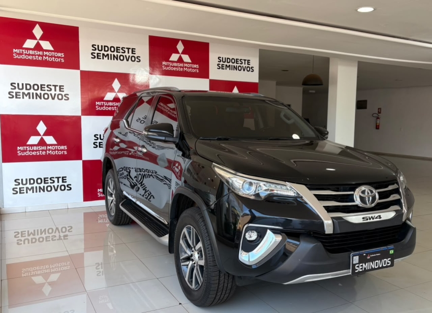 toyota hilux sw4 2.8 srx 4x4 16v turbo intercooler diesel 4p automatico 2.7 20192