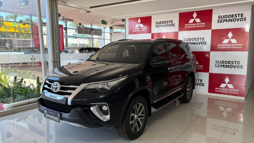 toyota hilux sw4 2.8 srx 4x4 16v turbo intercooler diesel 4p automatico 2.7 2019