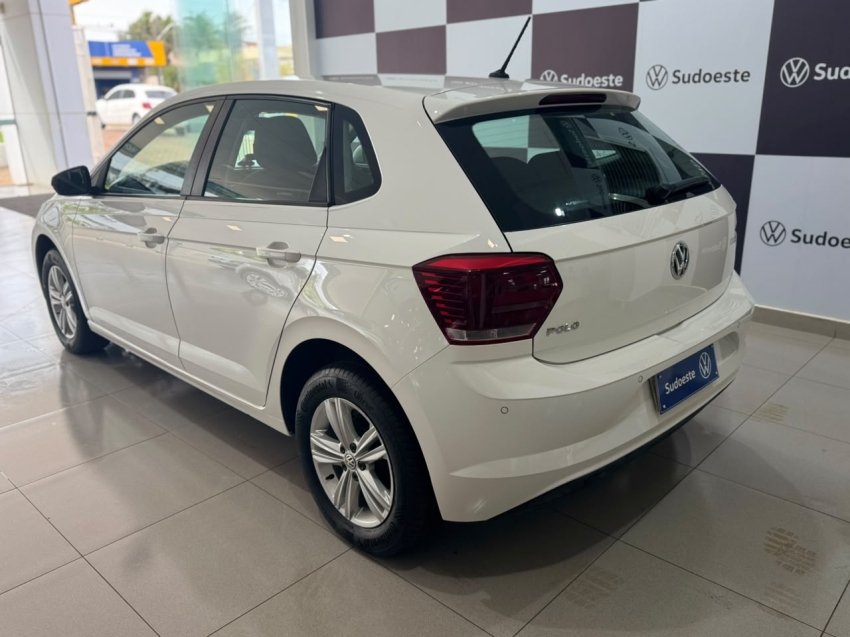 volkswagen polo 1.0 mpi total flex manual 9.9 4p 20204