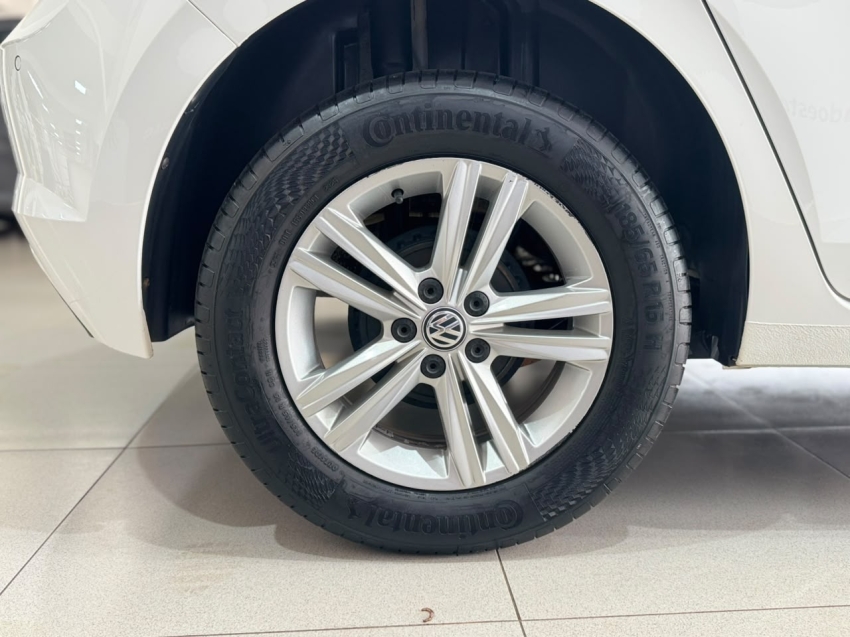 volkswagen polo 1.0 mpi total flex manual 9.9 4p 202013