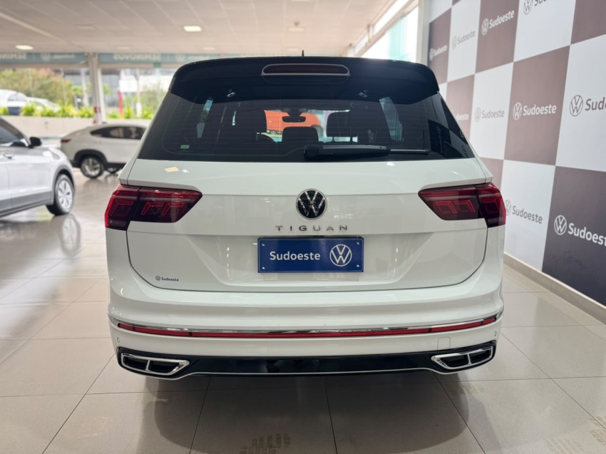 volkswagen tiguan 2.0 300 tsi gasolina allspace r-line automatico 1.9 4p 20245