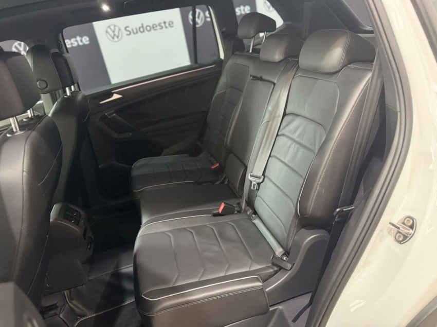 volkswagen tiguan 2.0 300 tsi gasolina allspace r-line automatico 1.9 4p 202412