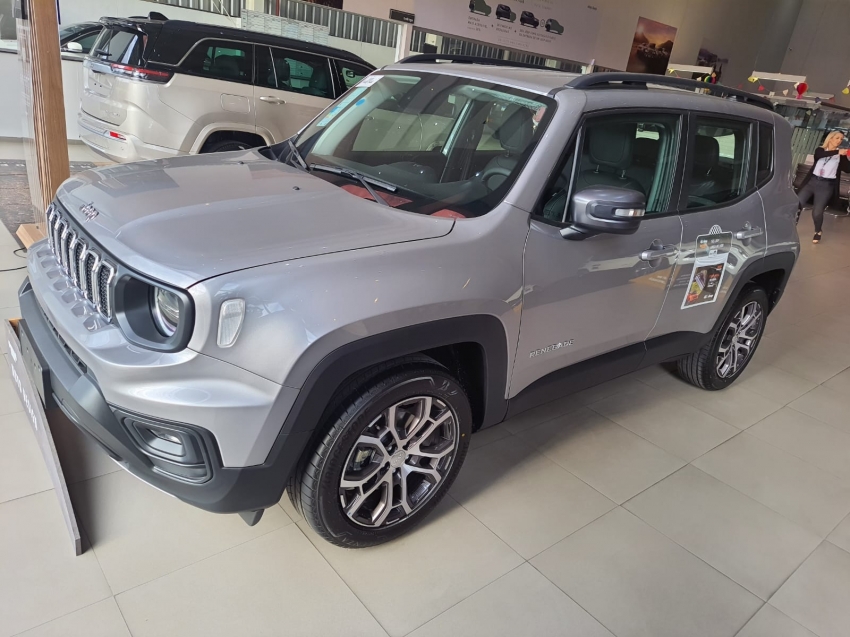 jeep renegade longitude t270 flex 1.3 4p automatico 2024