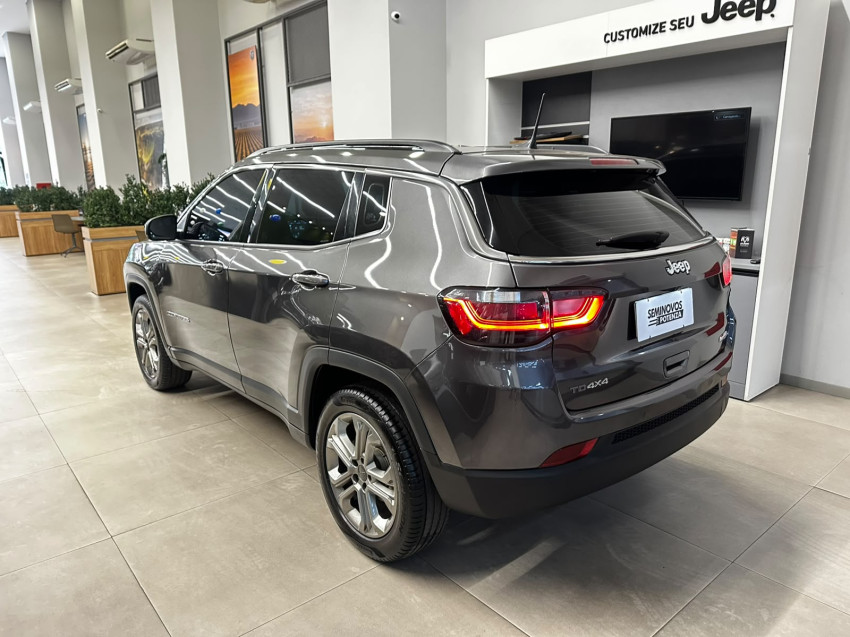 jeep compass td350 diesel 4x4 automatico longitude cinza ano 2023 baixa km revisado jipe5