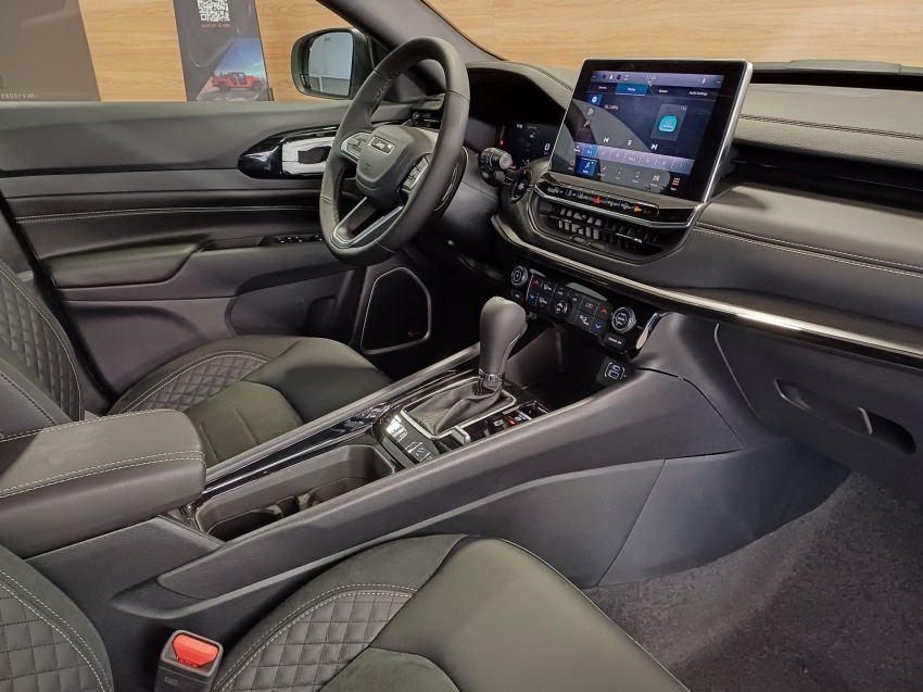 jeep compass 2.0 hurricane 4 turbo gasolina blackhawk at9 25/26 0km11