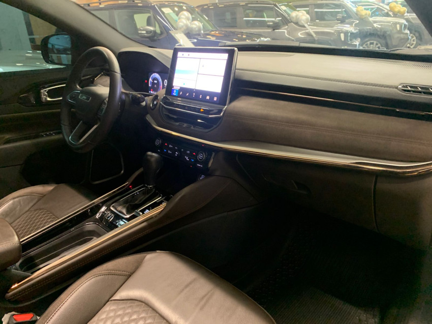 jeep commander 2.0 td380 turbo diesel overland at9 23/23 seminovo10