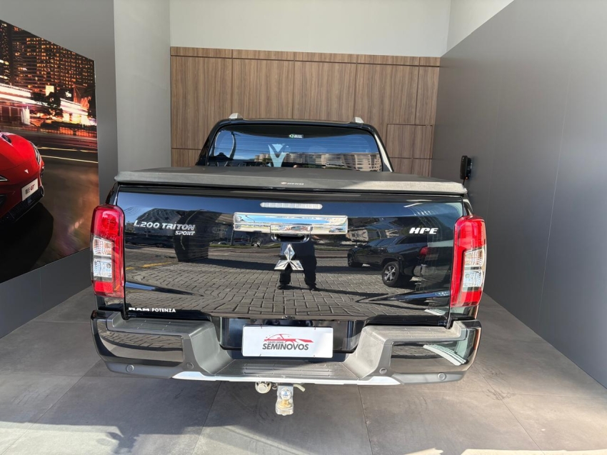 mitsubishi l200 triton 2.4 16v turbo diesel sport hpe-s cd 4p 4x4 automatico 2023 mitsubishi l200 triton 2.4 16v turbo diesel sport hpe-s cd 4p 4x4 automatico 2023