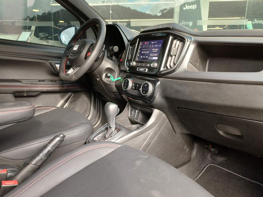 fiat strada 1.0 turbo 200 flex ultra cd cvt 4p automatico 2025 fiat strada 1.0 turbo 200 flex ultra cd cvt 4p automatico 2025
