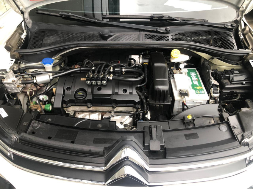 citroen c4 cactus 1.6 vti 120 flex feel eat6 4p automatico 2022 citroen c4 cactus 1.6 vti 120 flex feel eat6 4p automatico 2022
