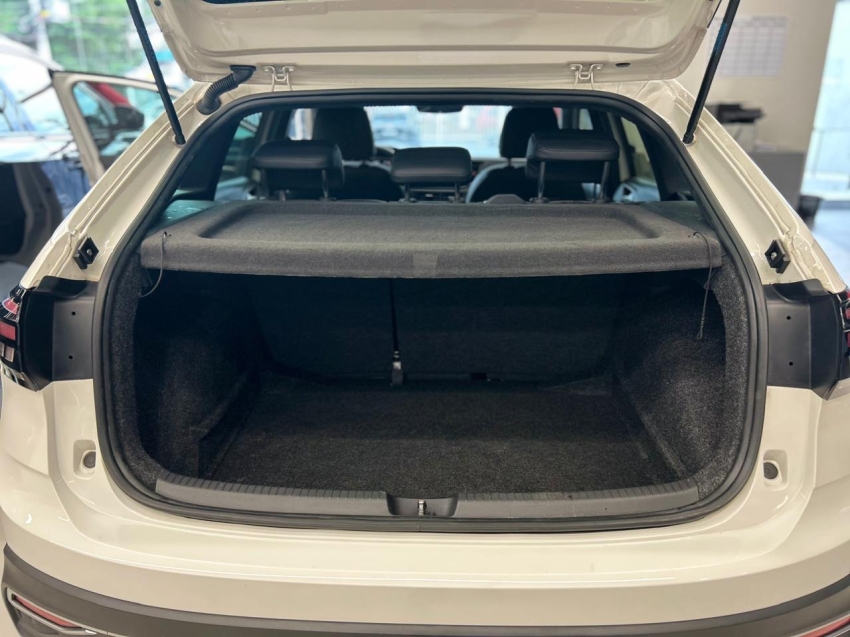 vw nivus highline 200 tsi turbo automatico flex baixa km super novo painel digital