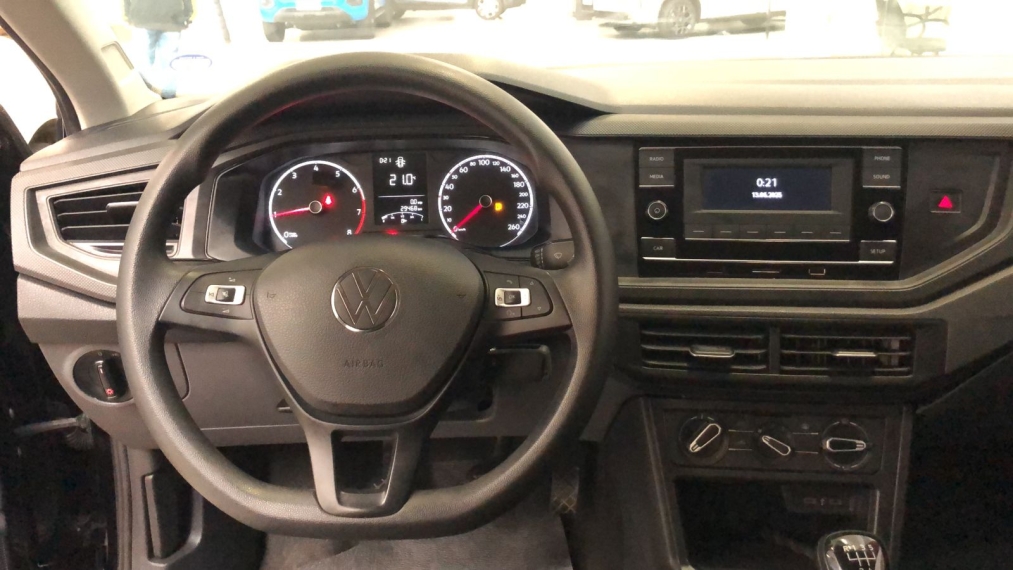 volkswagen polo track 1.0 flex baixa km hatch cambio manual motor mpi