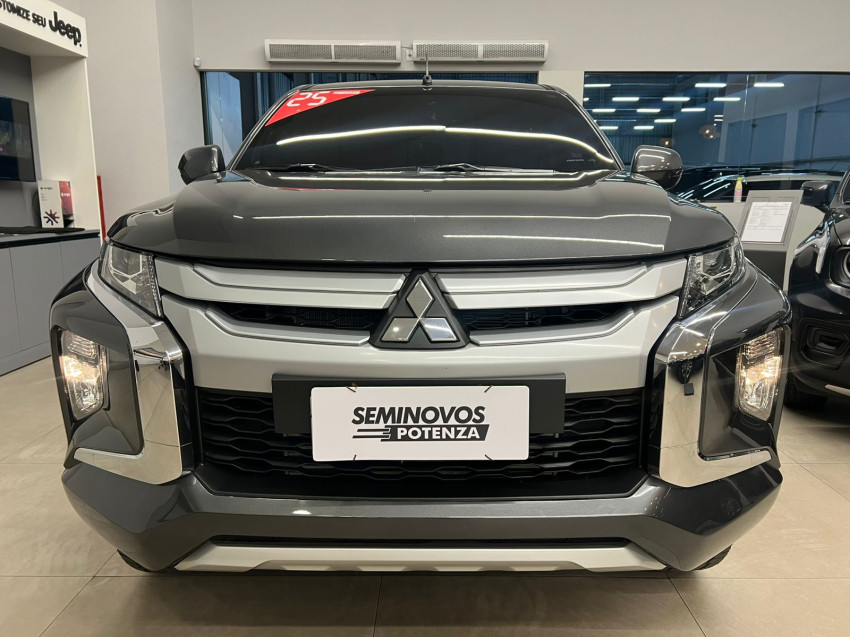 mitsubishi l200 triton 2.4 16v turbo diesel sport gls cd 4p 4x4 automatico 2.3 2025 mitsubishi l200 triton 2.4 16v turbo diesel sport gls cd 4p 4x4 automatico 2.3 2025