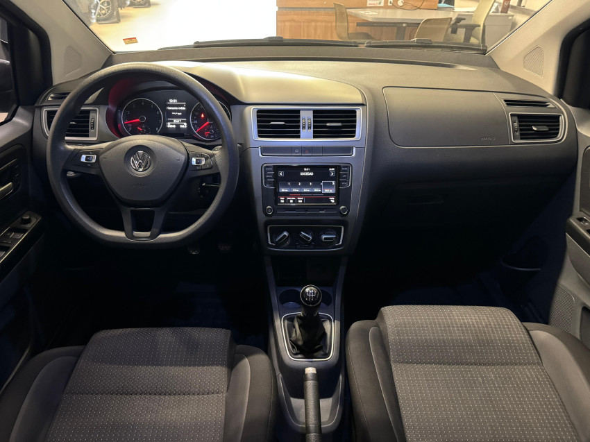 volkswagen fox connect 1.6 completo flex super novo vw