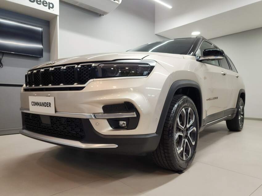jeep commander 1.3 t270 turbo flex limited at6 25/26 0km jeep commander 1.3 t270 turbo flex limited at6 25/26 0km