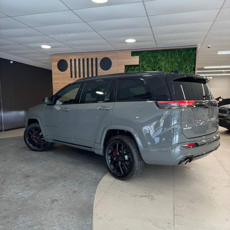 jeep commander 2.0 hurricane blackhawk at9 25/26 0km jeep commander 2.0 hurricane blackhawk at9 25/26 0km