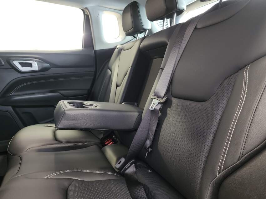 jeep compass 1.3 t270 turbo flex longitude at6 25/26 0km jeep compass 1.3 t270 turbo flex longitude at6 25/26 0km